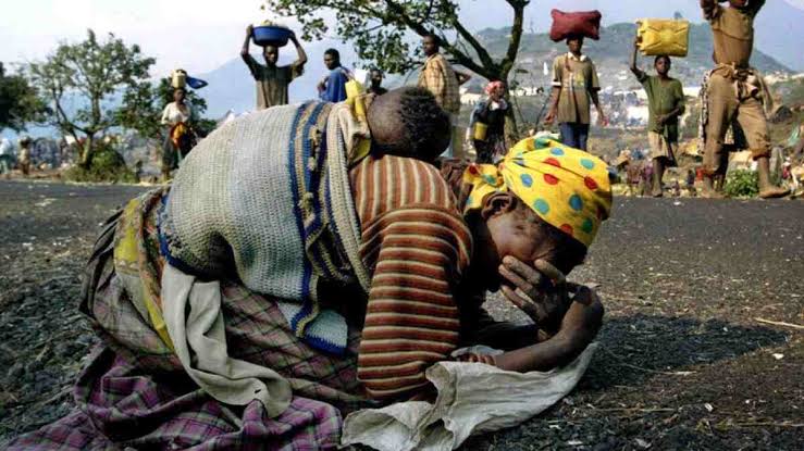 Mère en déplacement massif suite à la guerre à l'Est de la RDC